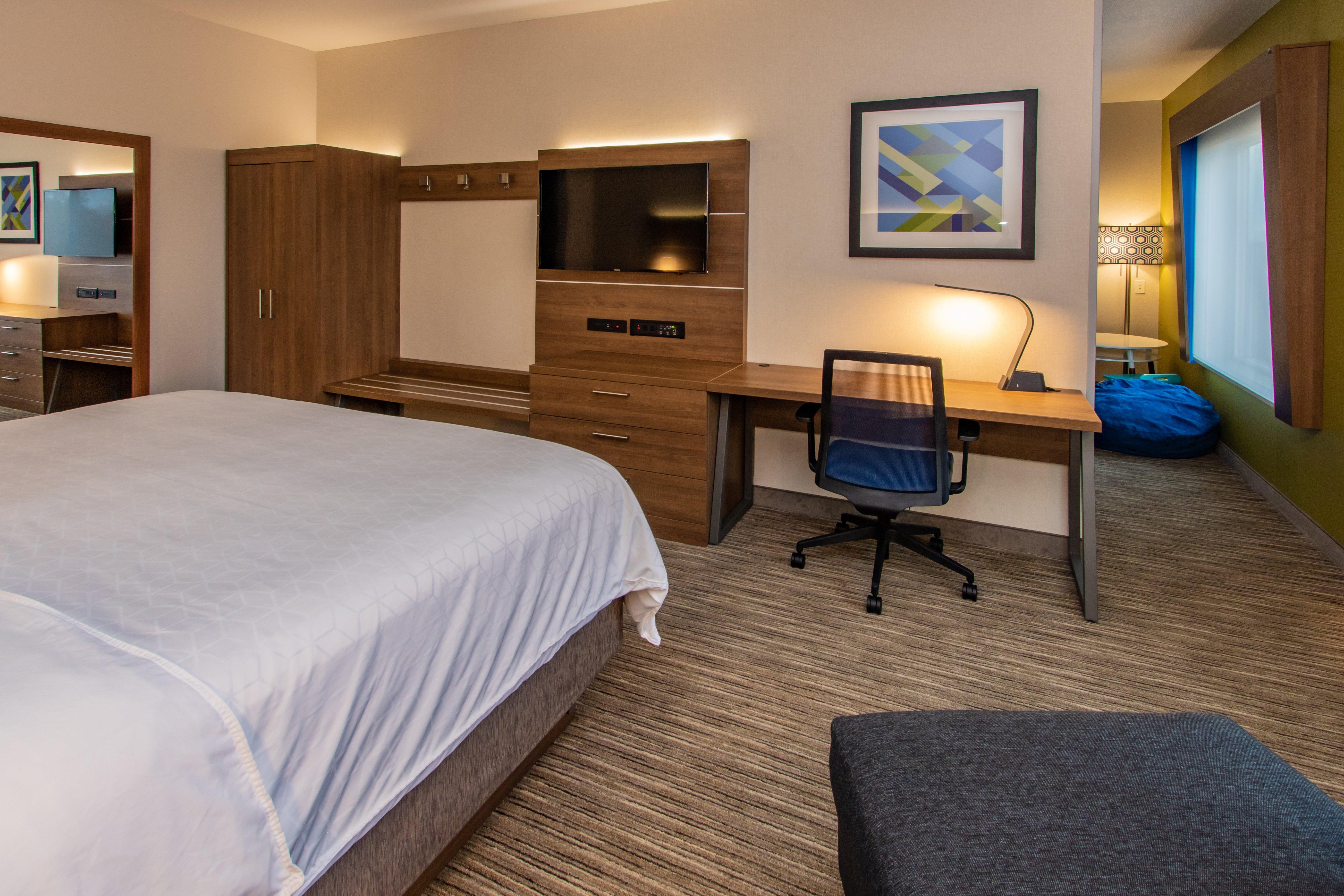 Holiday Inn Express Hotel & Suites Roseville - Galleria Area By Ihg Ngoại thất bức ảnh