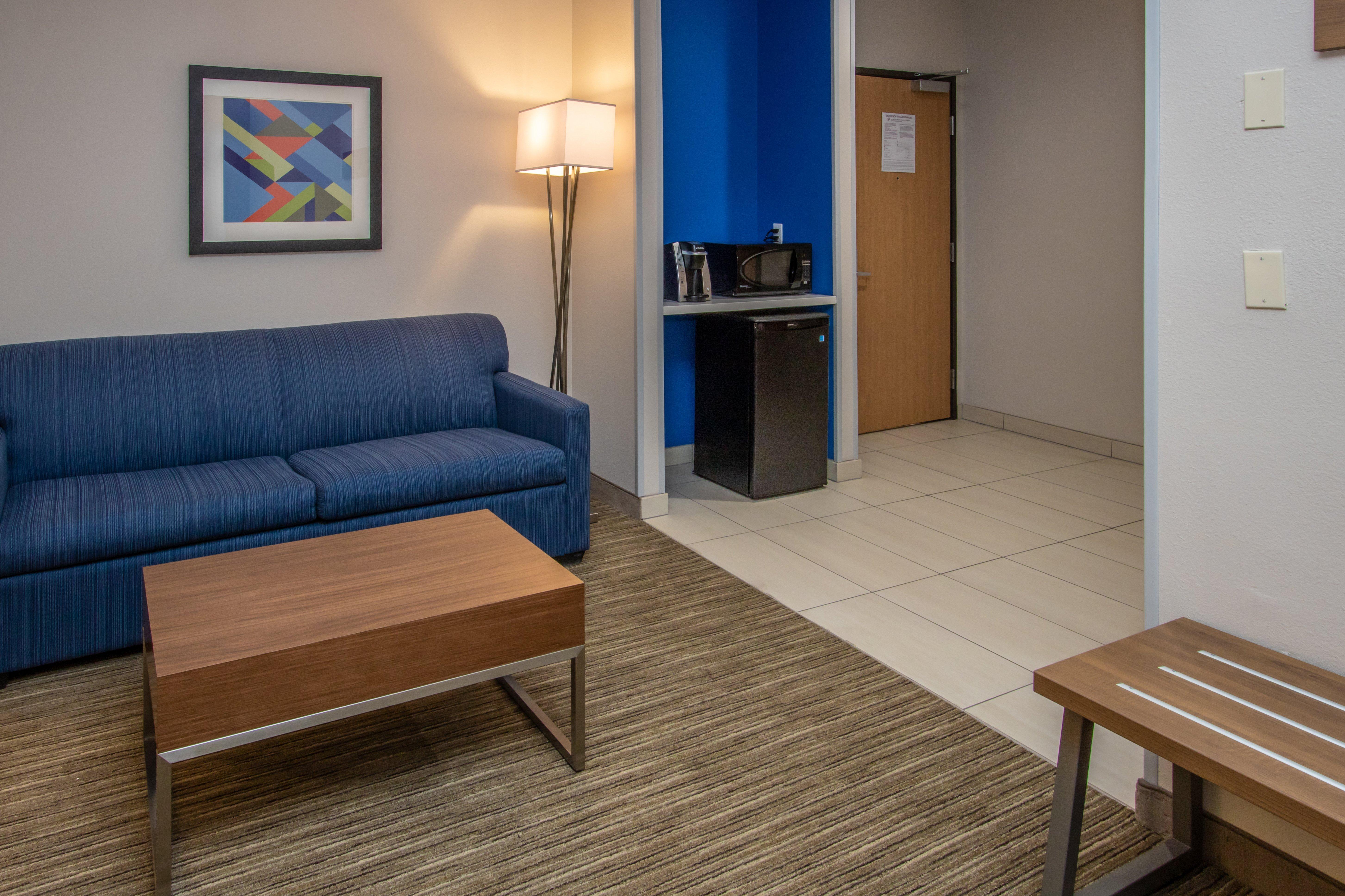 Holiday Inn Express Hotel & Suites Roseville - Galleria Area By Ihg Ngoại thất bức ảnh