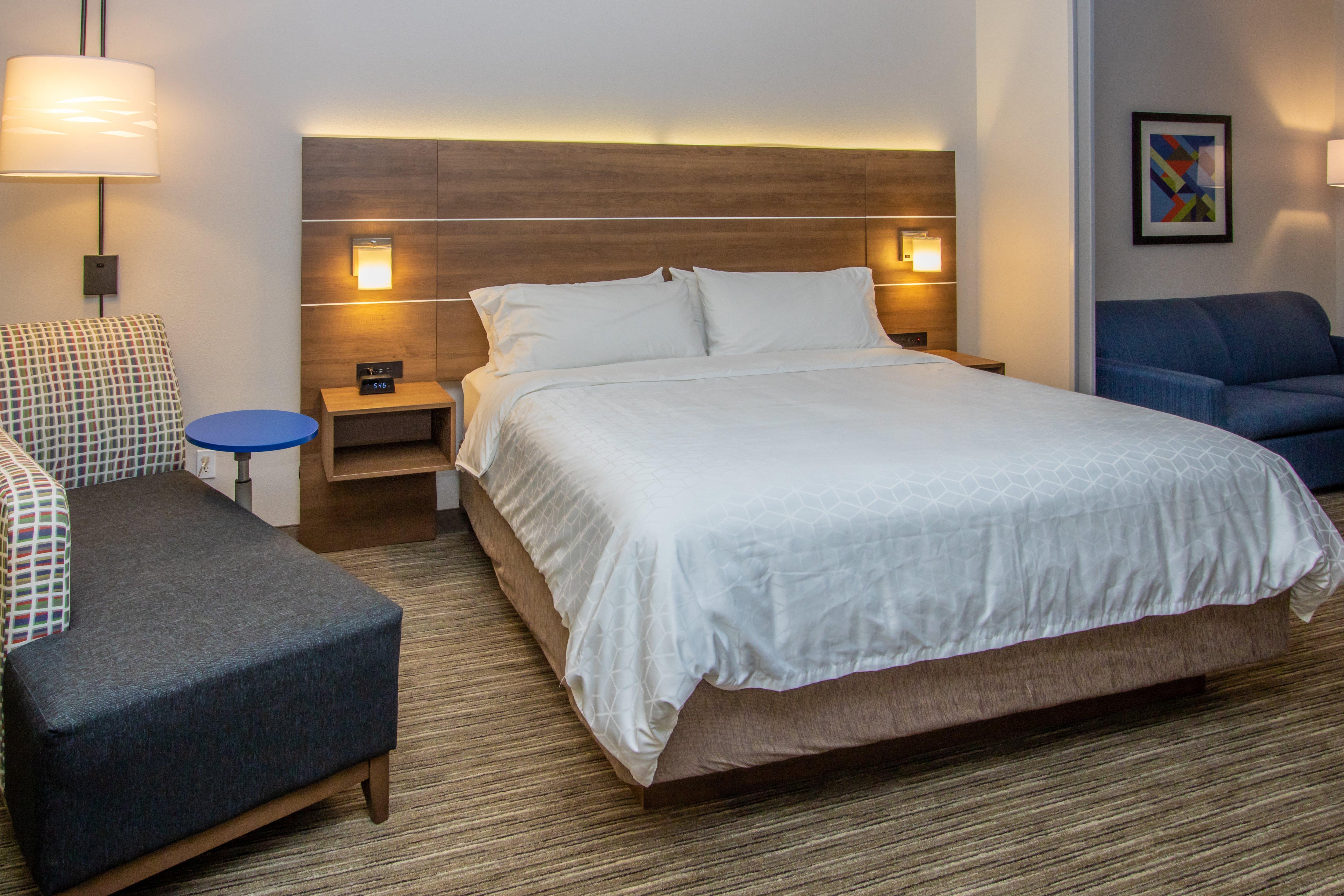 Holiday Inn Express Hotel & Suites Roseville - Galleria Area By Ihg Ngoại thất bức ảnh
