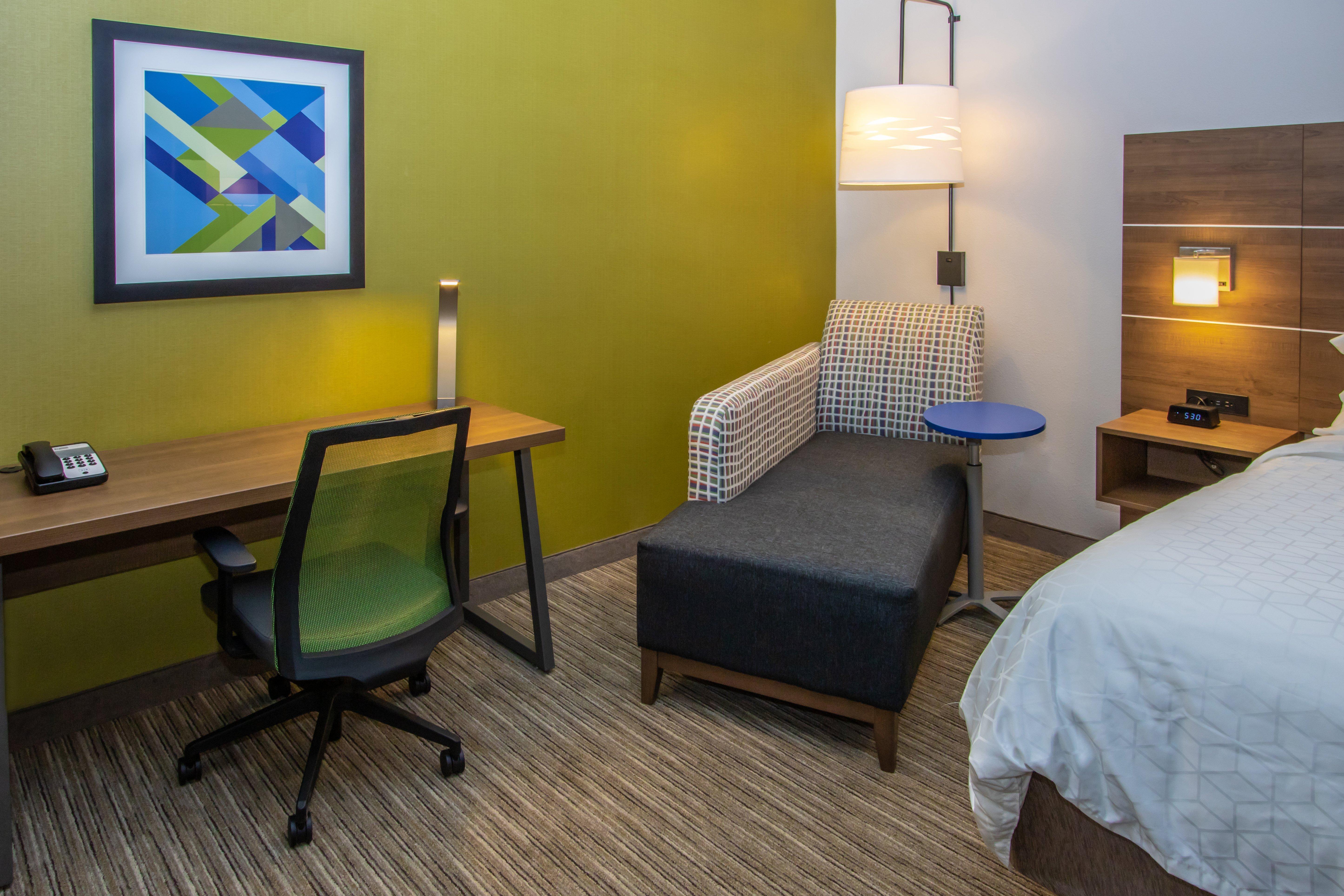 Holiday Inn Express Hotel & Suites Roseville - Galleria Area By Ihg Ngoại thất bức ảnh