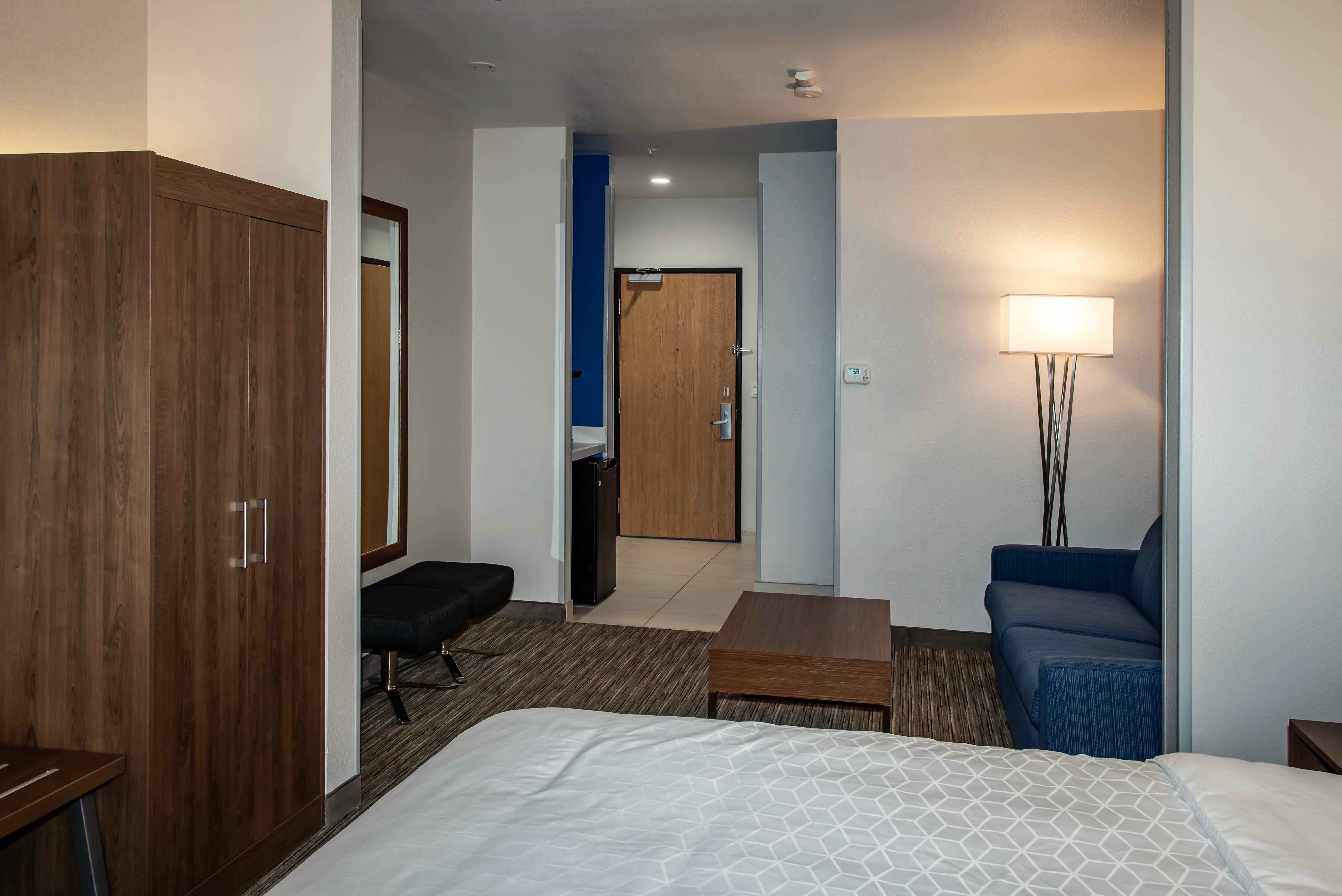 Holiday Inn Express Hotel & Suites Roseville - Galleria Area By Ihg Ngoại thất bức ảnh