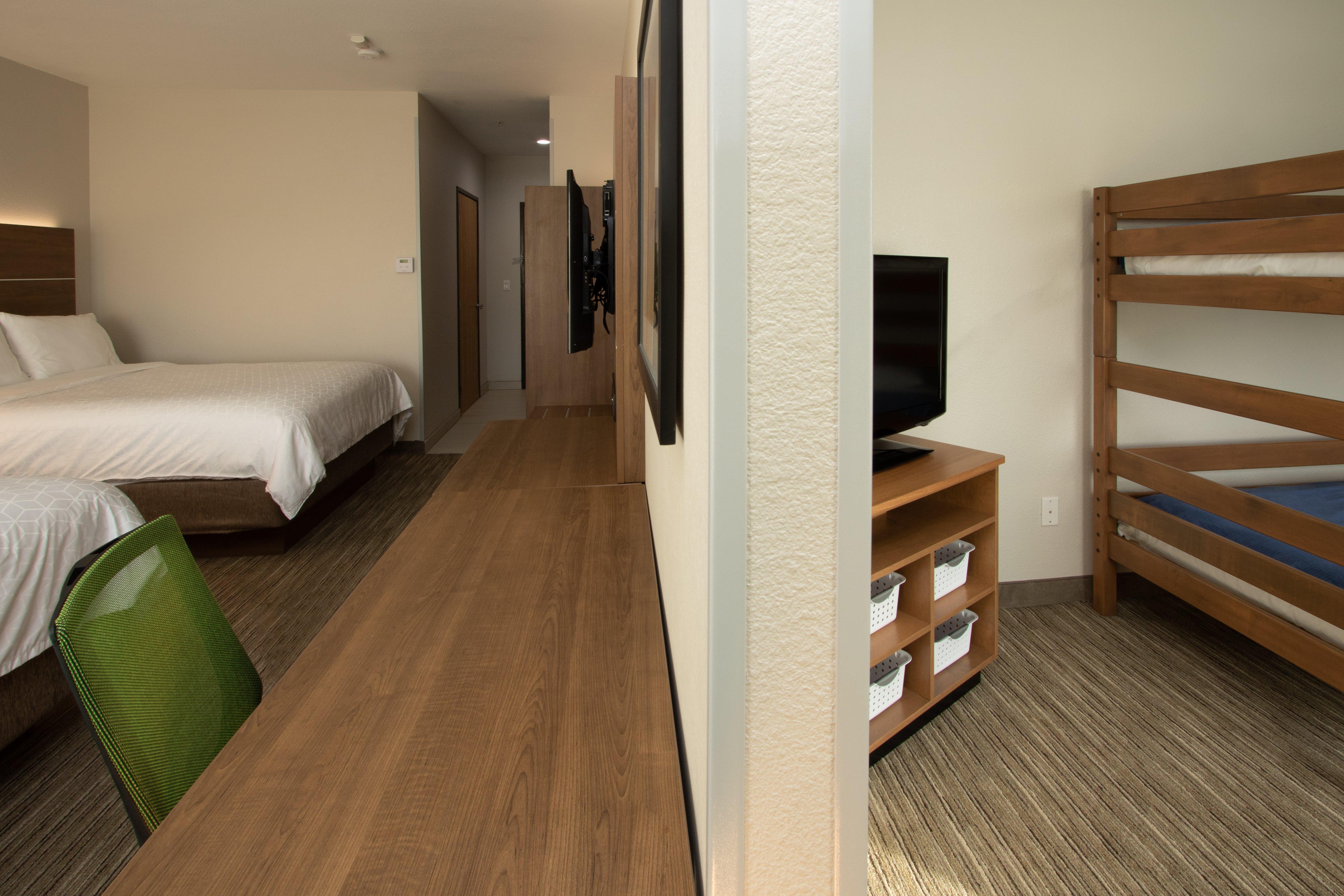 Holiday Inn Express Hotel & Suites Roseville - Galleria Area By Ihg Ngoại thất bức ảnh