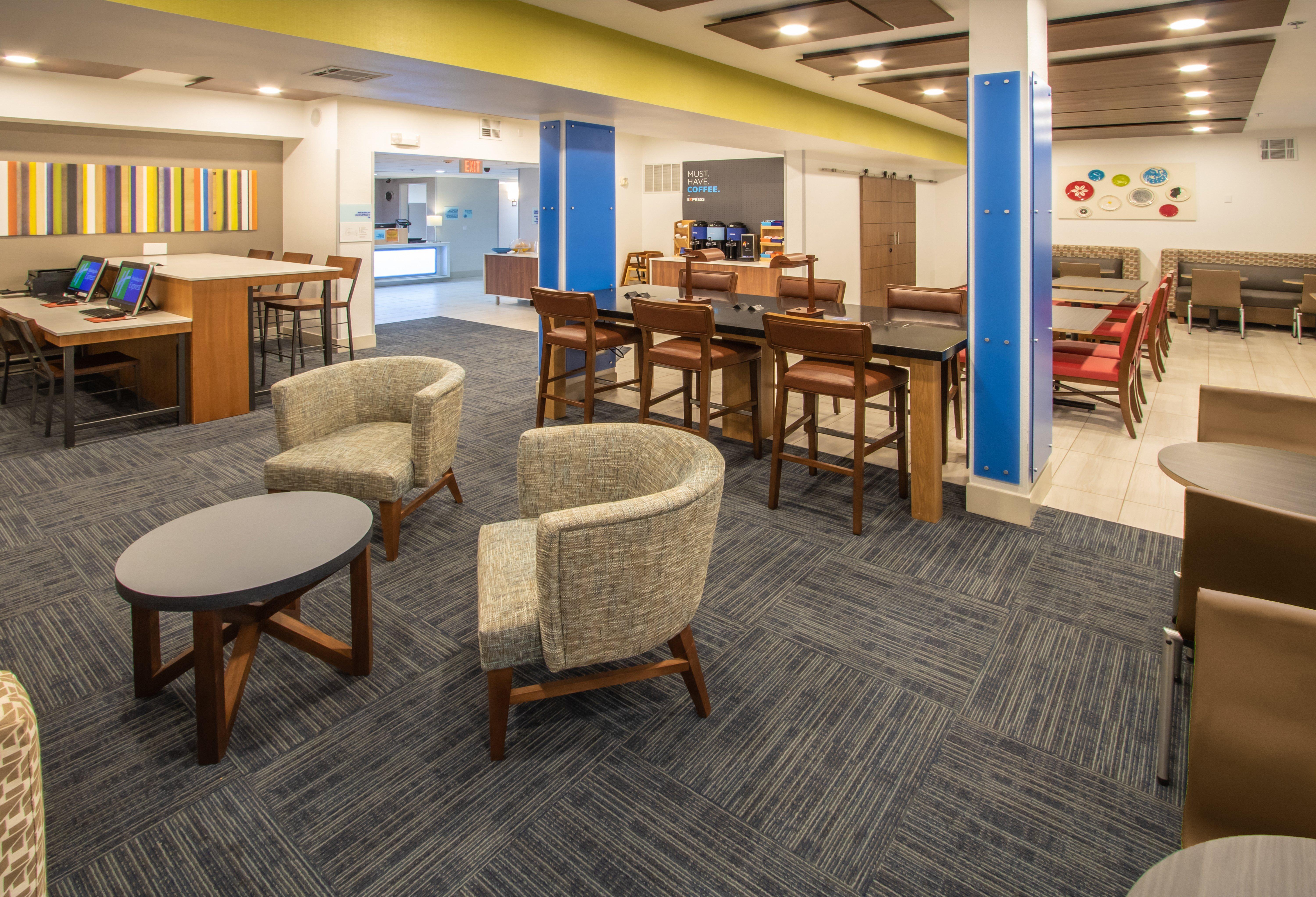 Holiday Inn Express Hotel & Suites Roseville - Galleria Area By Ihg Ngoại thất bức ảnh