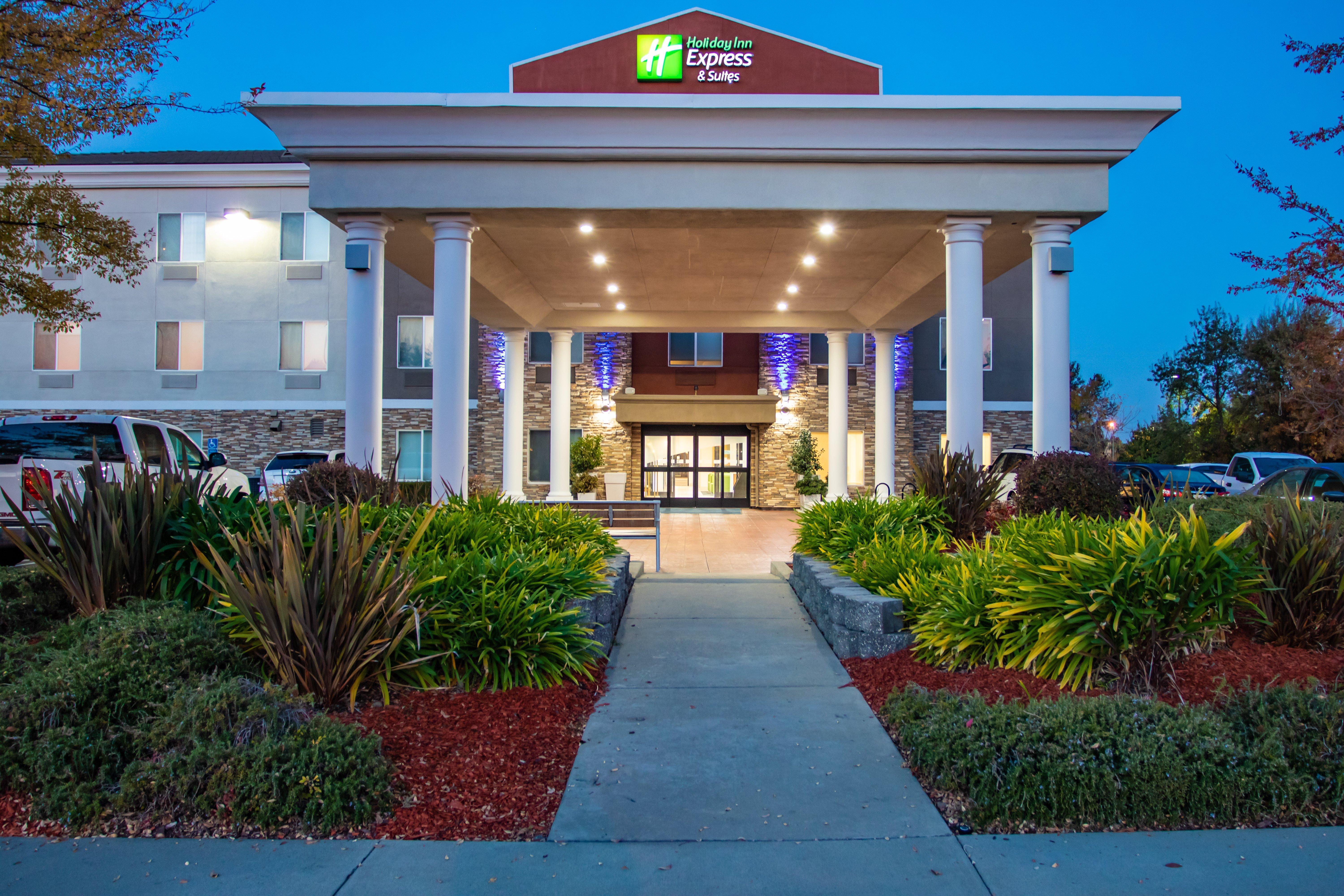 Holiday Inn Express Hotel & Suites Roseville - Galleria Area By Ihg Ngoại thất bức ảnh