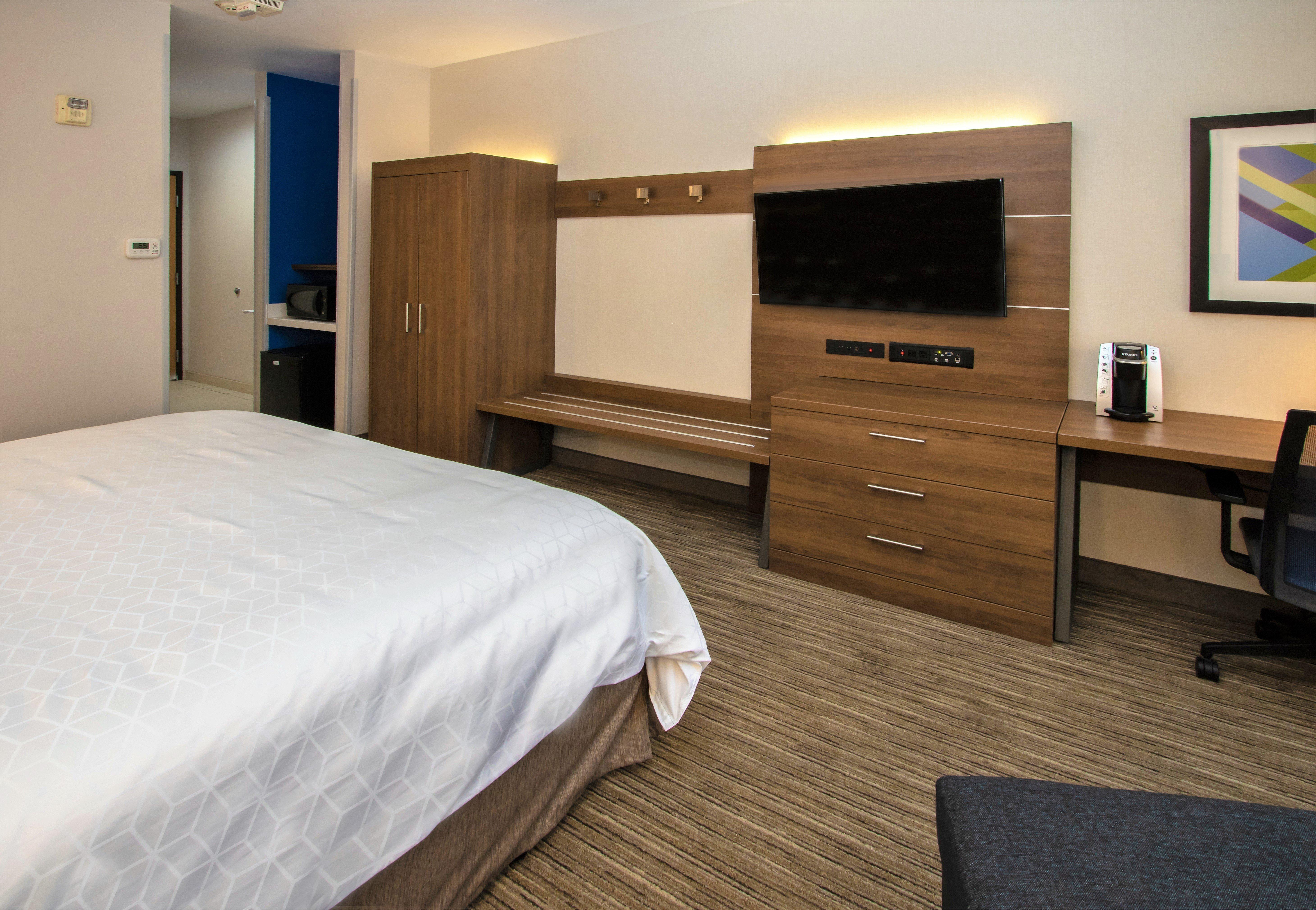 Holiday Inn Express Hotel & Suites Roseville - Galleria Area By Ihg Ngoại thất bức ảnh