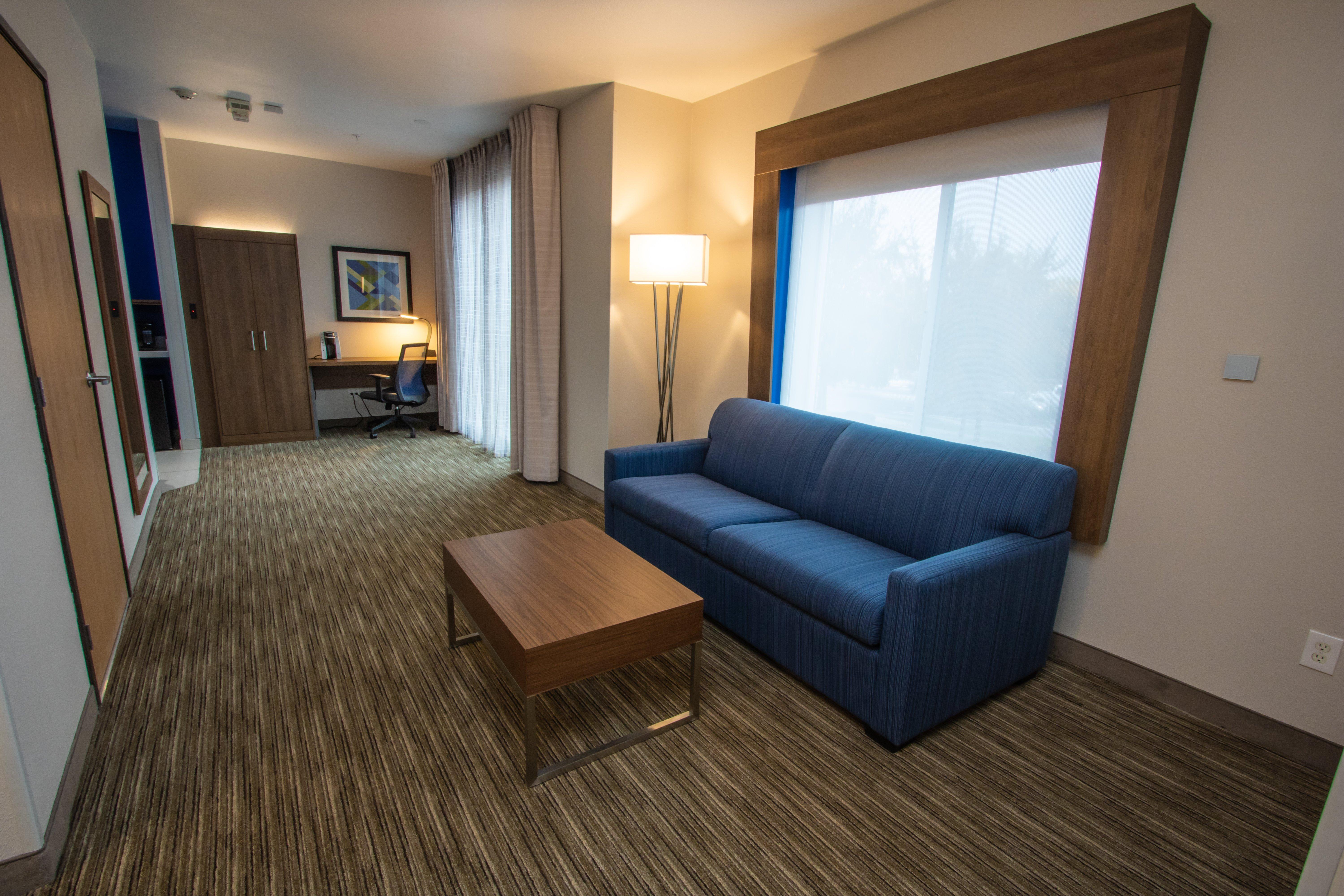Holiday Inn Express Hotel & Suites Roseville - Galleria Area By Ihg Ngoại thất bức ảnh